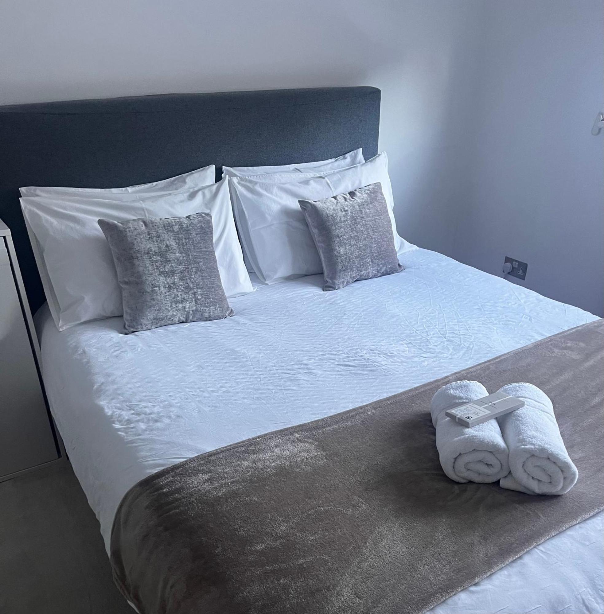 Hyde Park,3 Min Walk,Family Home! 2 Bedrooms & 2 Bathrooms Apartment! Fantastic Location Лондон Экстерьер фото